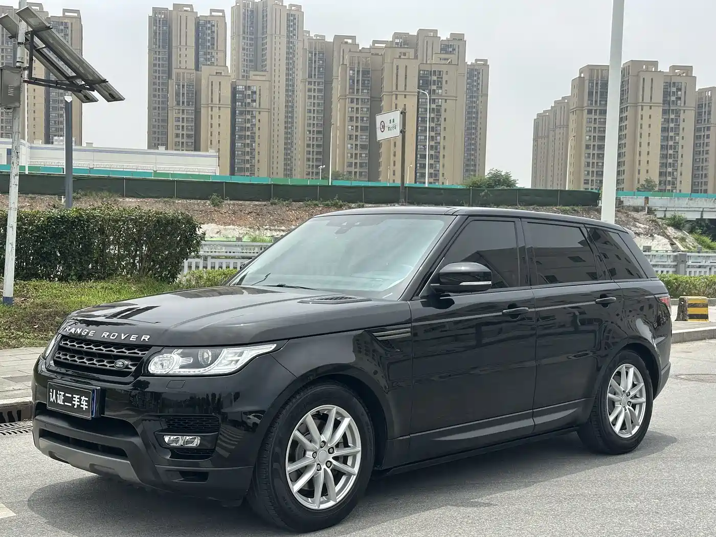 Land Rover Range Rover Sport 2017 3.0 SC V6 SE