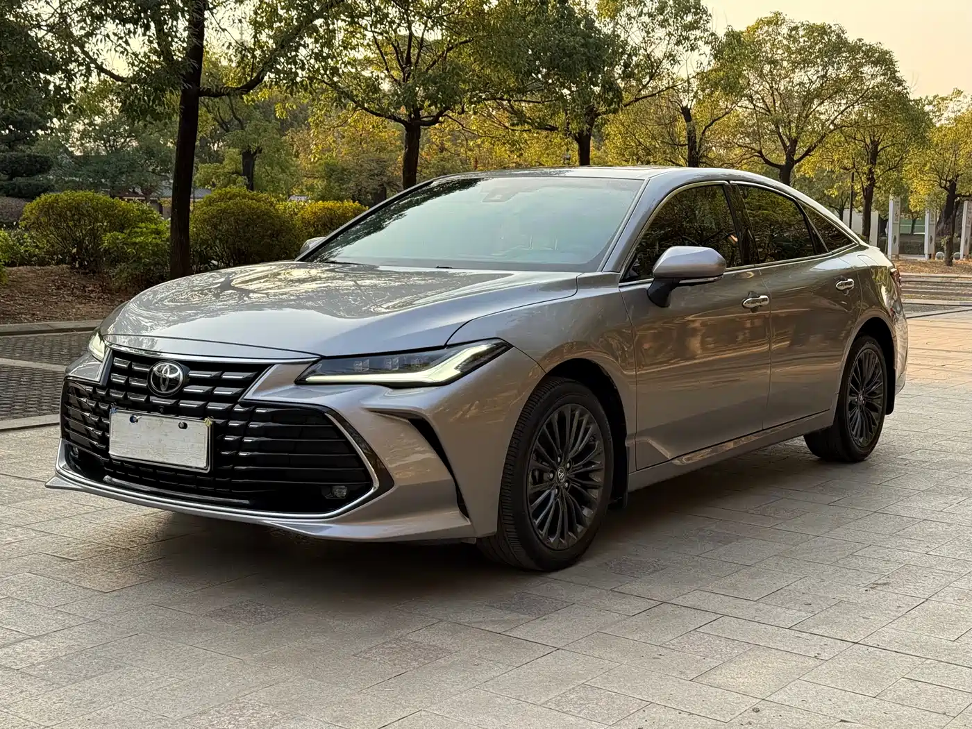 Toyota Avalon 2023 2.0L XLE Premium Edition