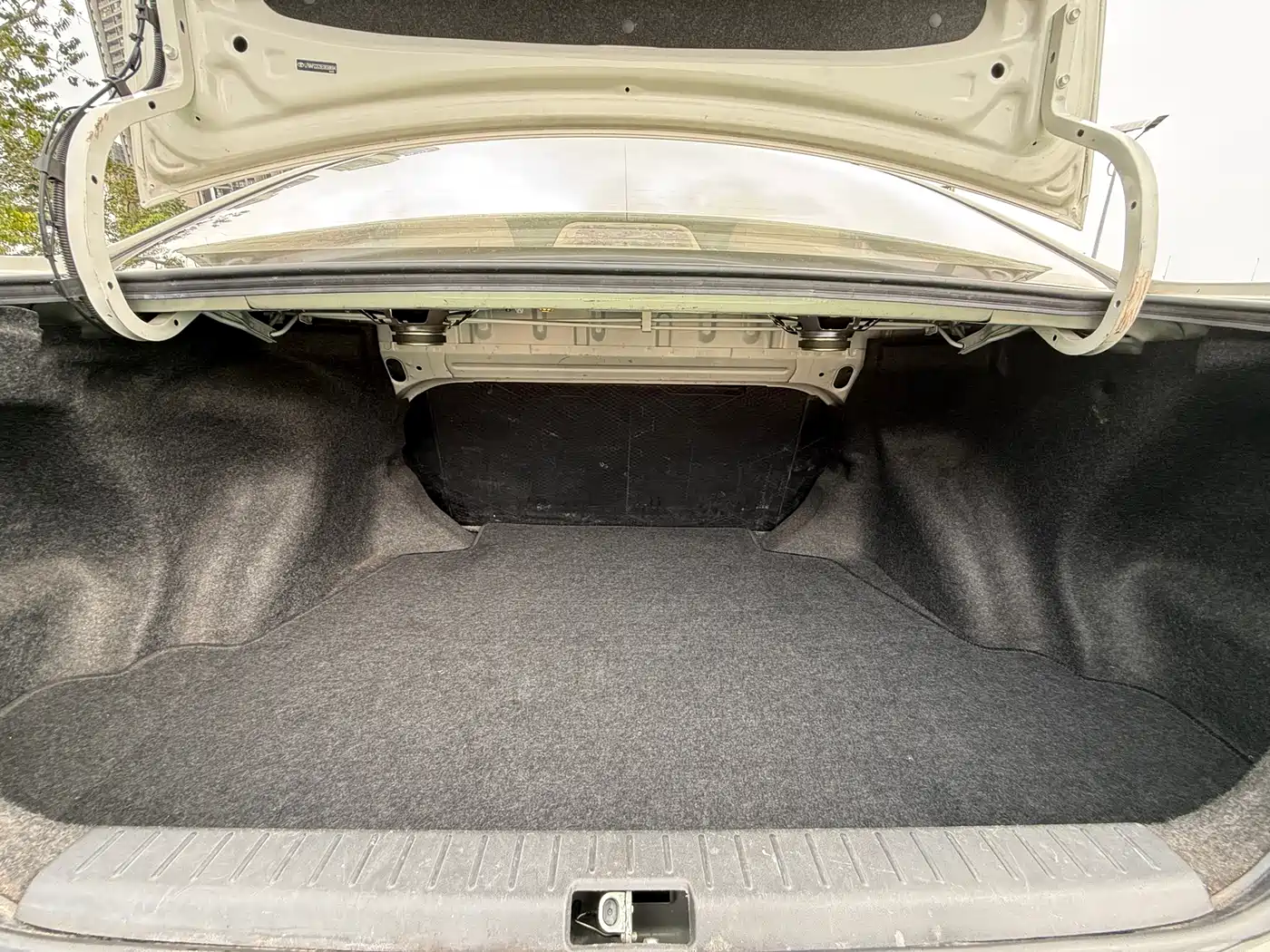 Toyota Corolla 2013 1.6L Automatic Luxury фото 17
