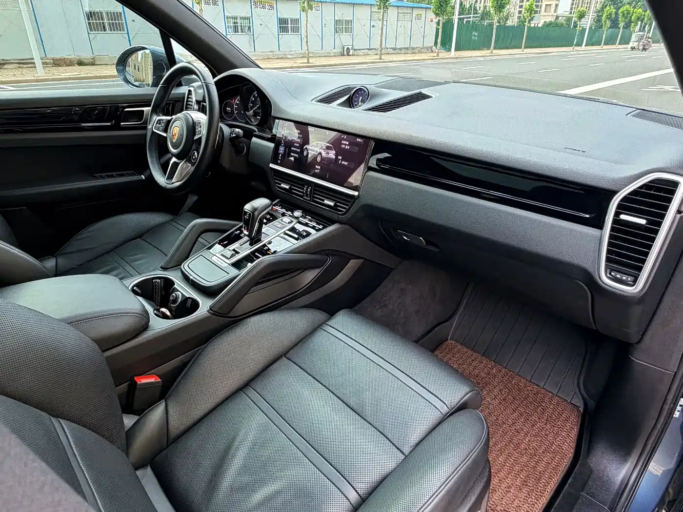 Porsche Cayenne New Energy 2019 Cayenne E-Hybrid 2.0T фото 7