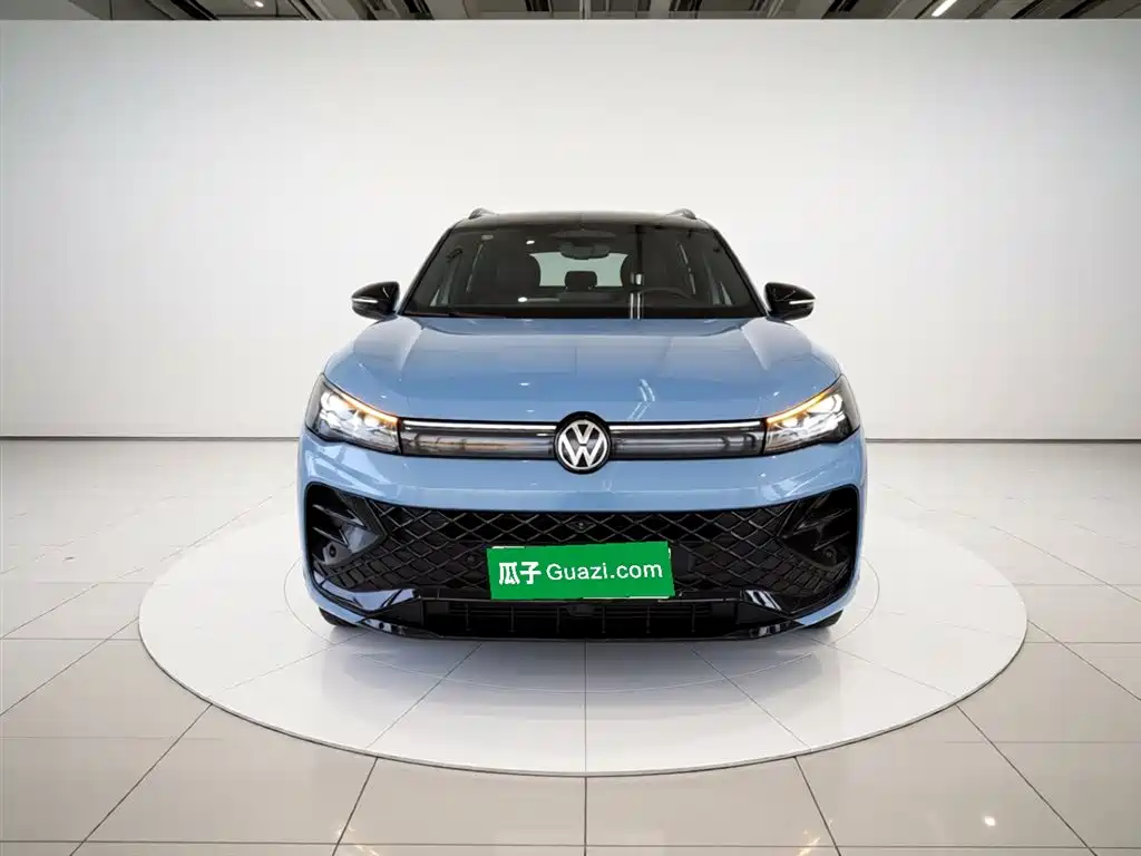 Volkswagen Tiguan L 2024 PRO 380TSI 4WD R-Line Premium Edition фото 3