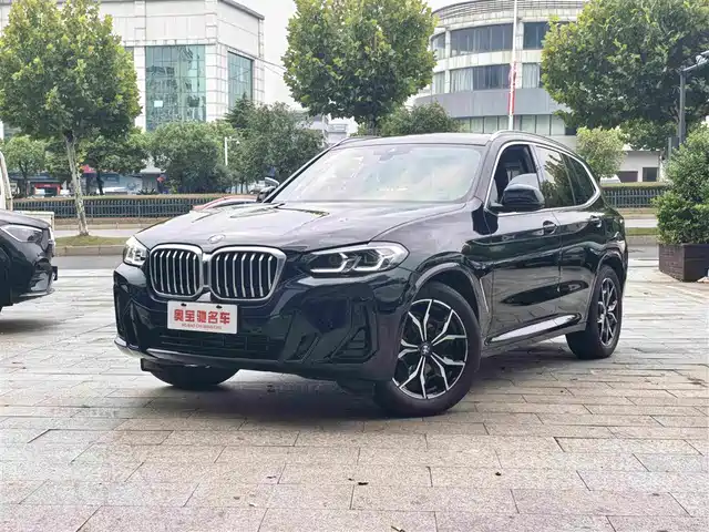 BMW X3 xDrive25i, M Спорт-пакет