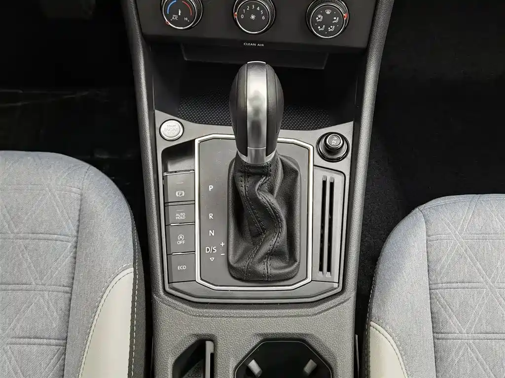 Volkswagen Lavida 2023 300TSI DSG Comfort Edition фото 13