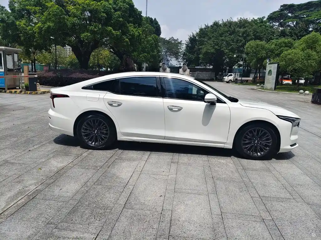 Photo 4 - Besturn B70