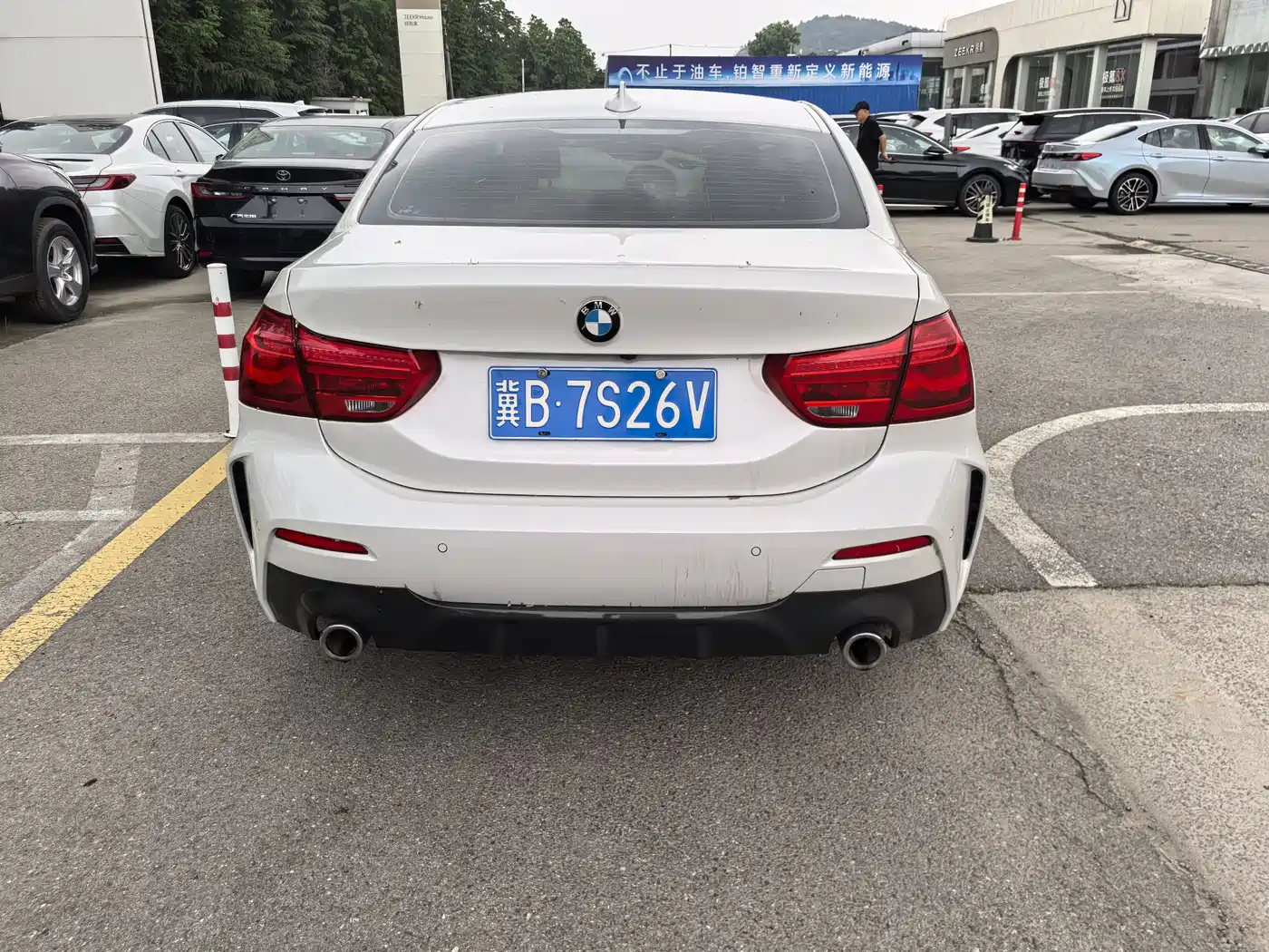 BMW 1 Series 2023 120i M Sport фото 4