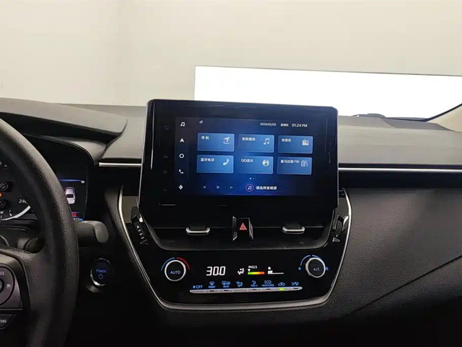 Toyota Corolla 2021 Hybrid 1.8L E-CVT Elite Edition фото 13