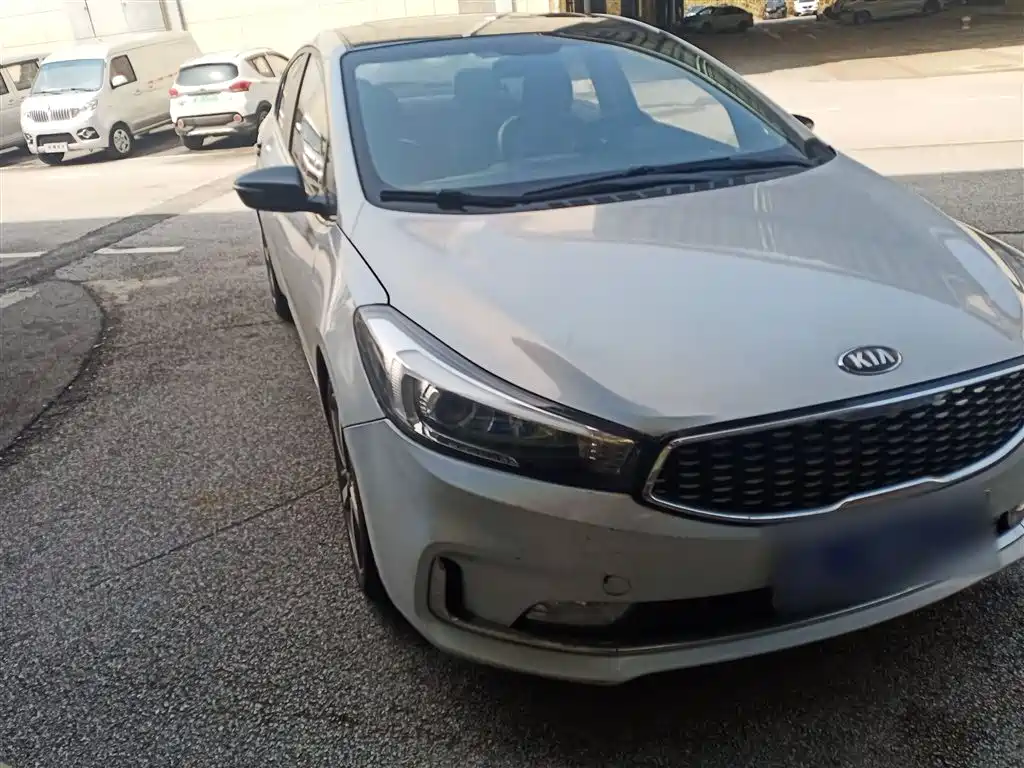 Kia K3 2017 1.6L Automatic 15th Anniversary Special GLS фото 4