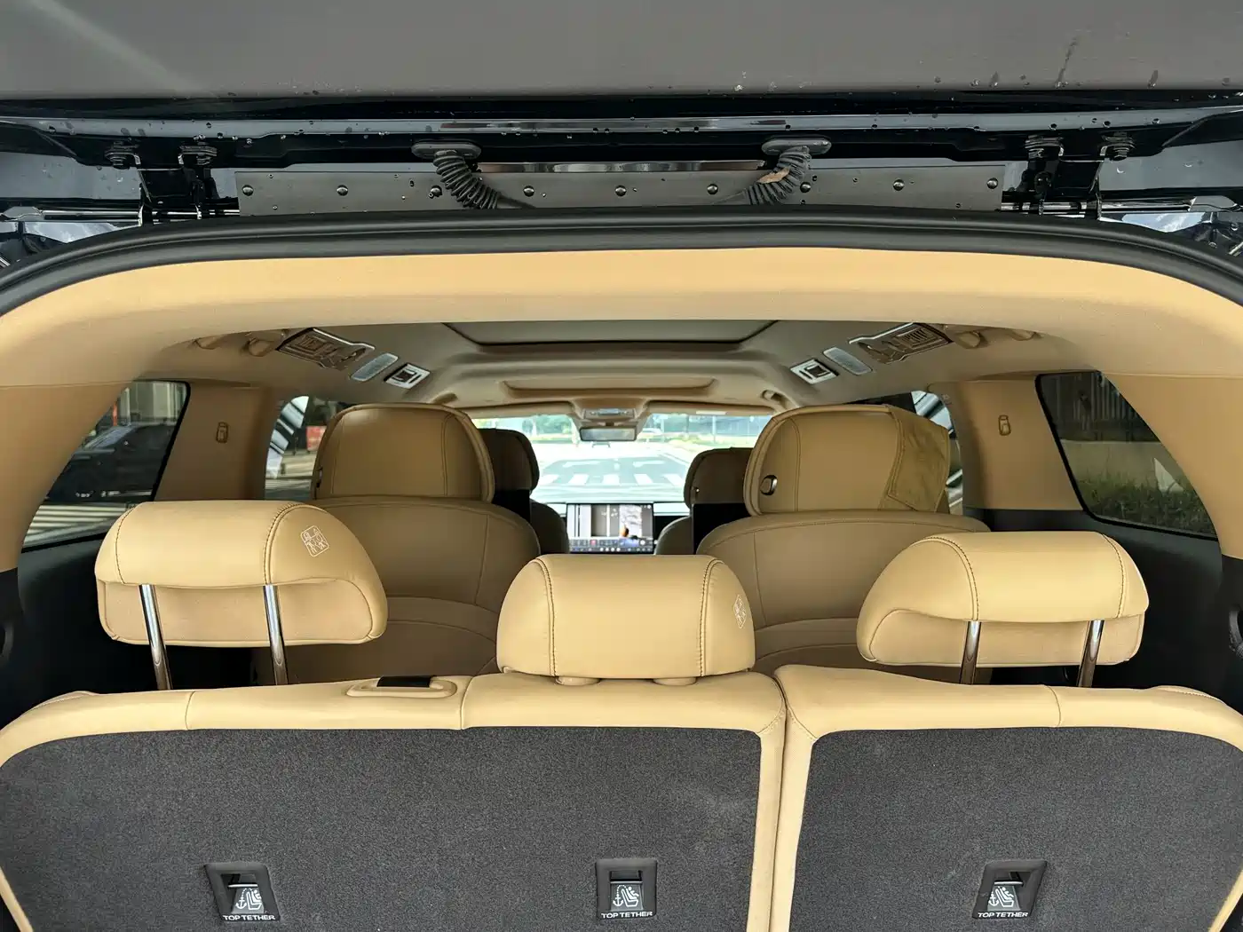Denza D9 2025 DM-i Smart Drive Edition 1020 AWD Prestige фото 11