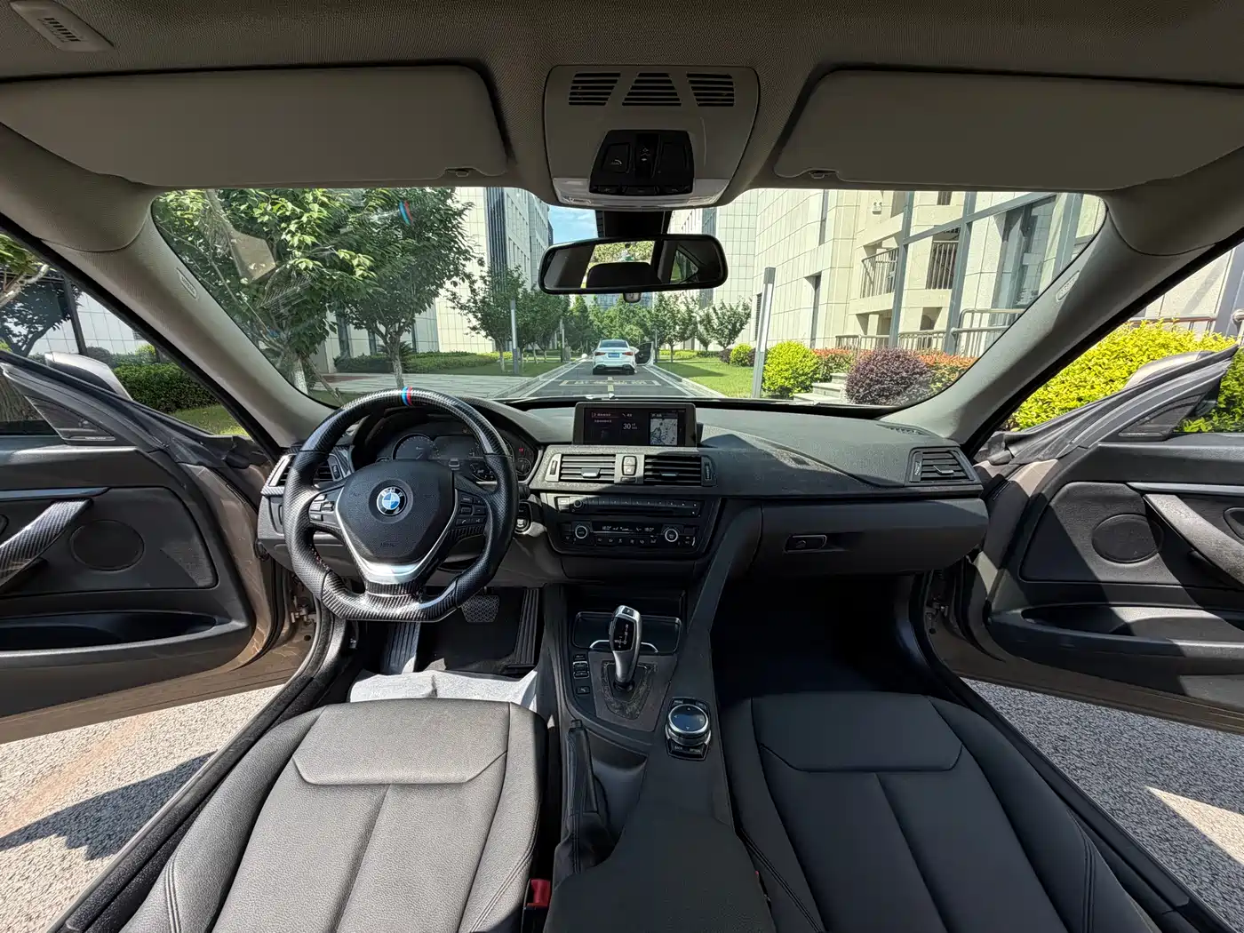 BMW 3 Series GT 2016 320i Fashion Style фото 16