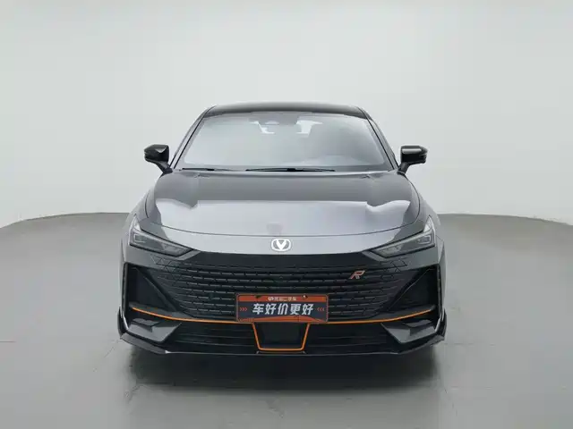 Changan UNI-V 2023 1.5T Sport Edition — фото 3
