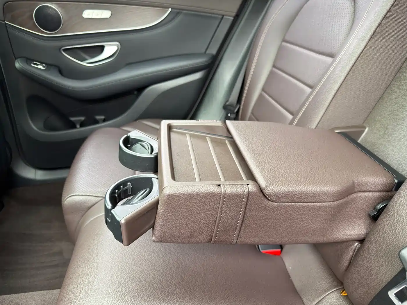 Mercedes-Benz GLC 2020 Facelift GLC 300 L 4MATIC Dynamic фото 28
