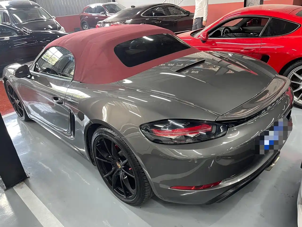 Porsche 718 2018 Boxster 2.0T фото 9