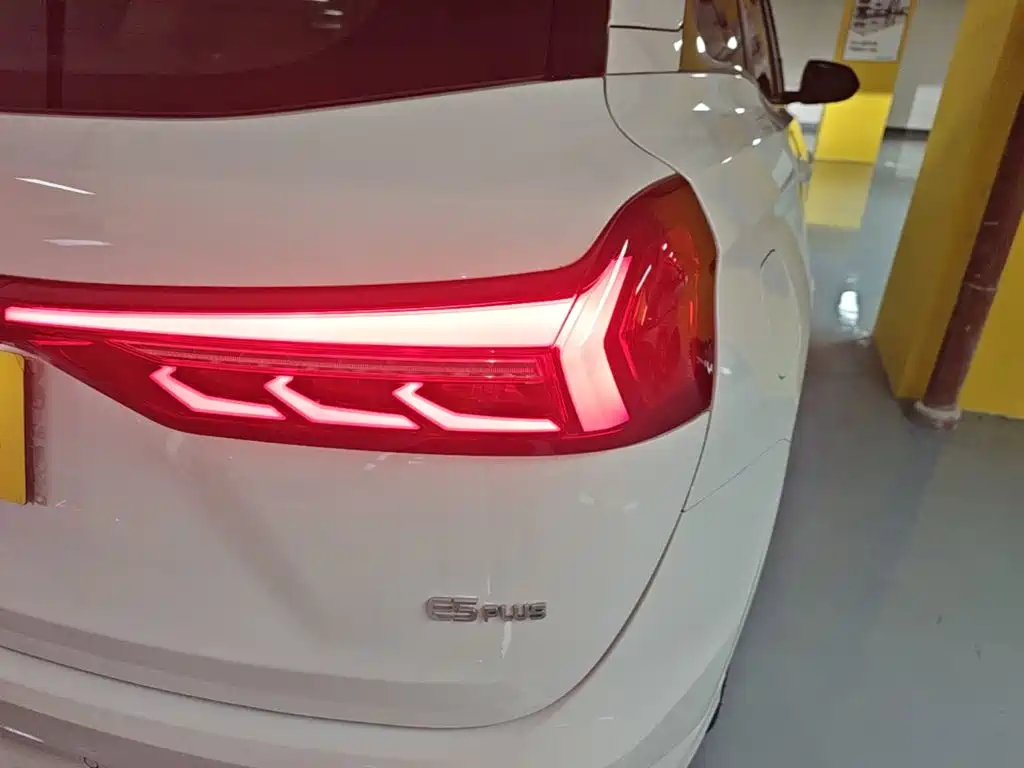 Landian E5 PLUS 2025 2026 Model 120km First Enjoy Edition Max 7-seater