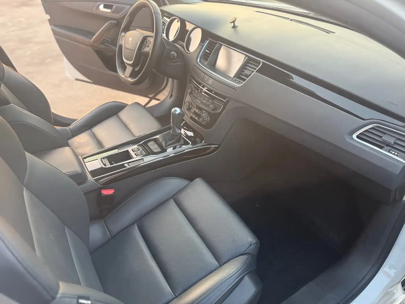 Peugeot 508 2015 1.6THP Auto Excellence Edition фото 10