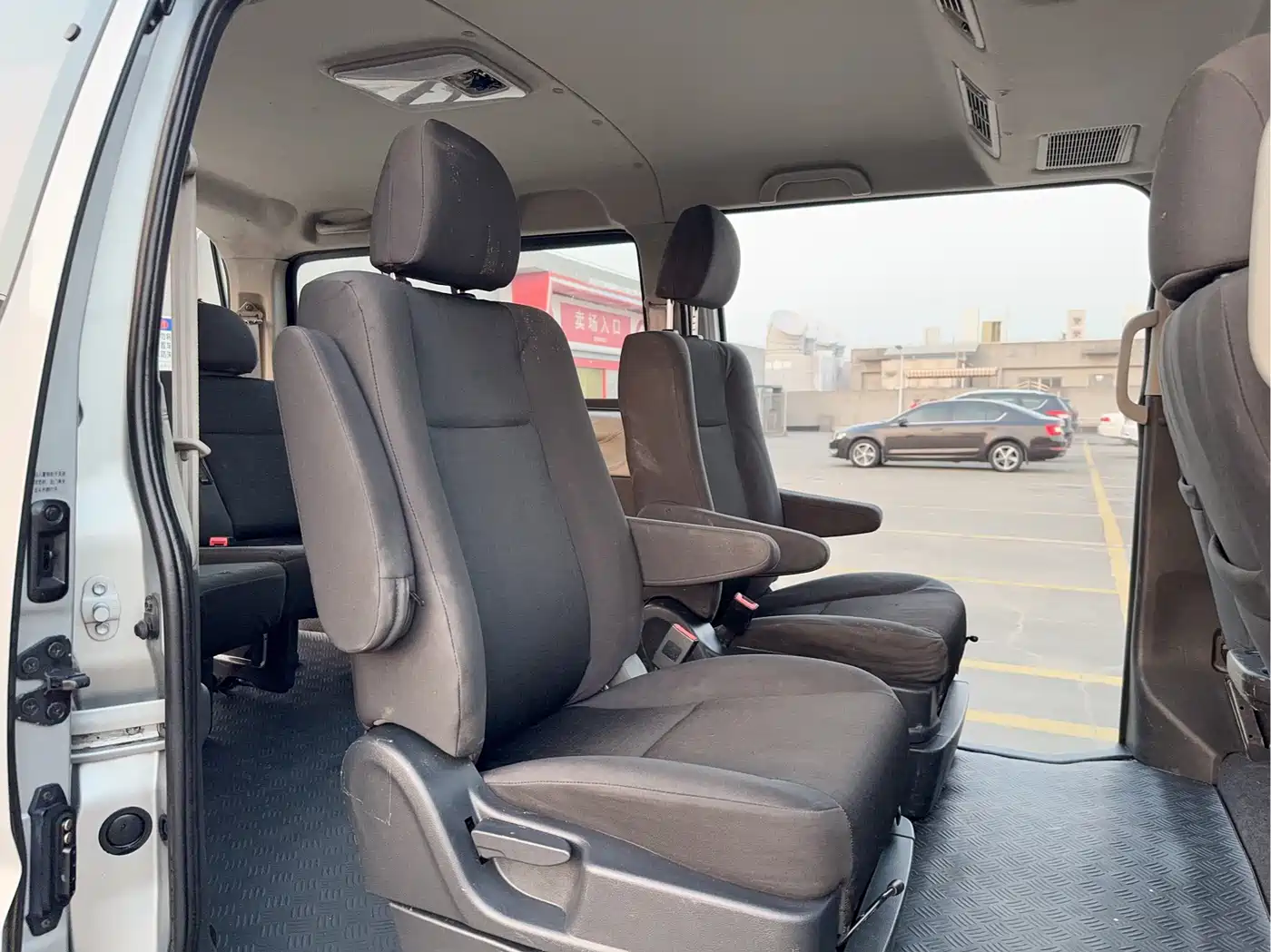 Jinbei Grace 2015 2015 2.0L Classic Edition Base Model Long Wheelbase 7-Seater