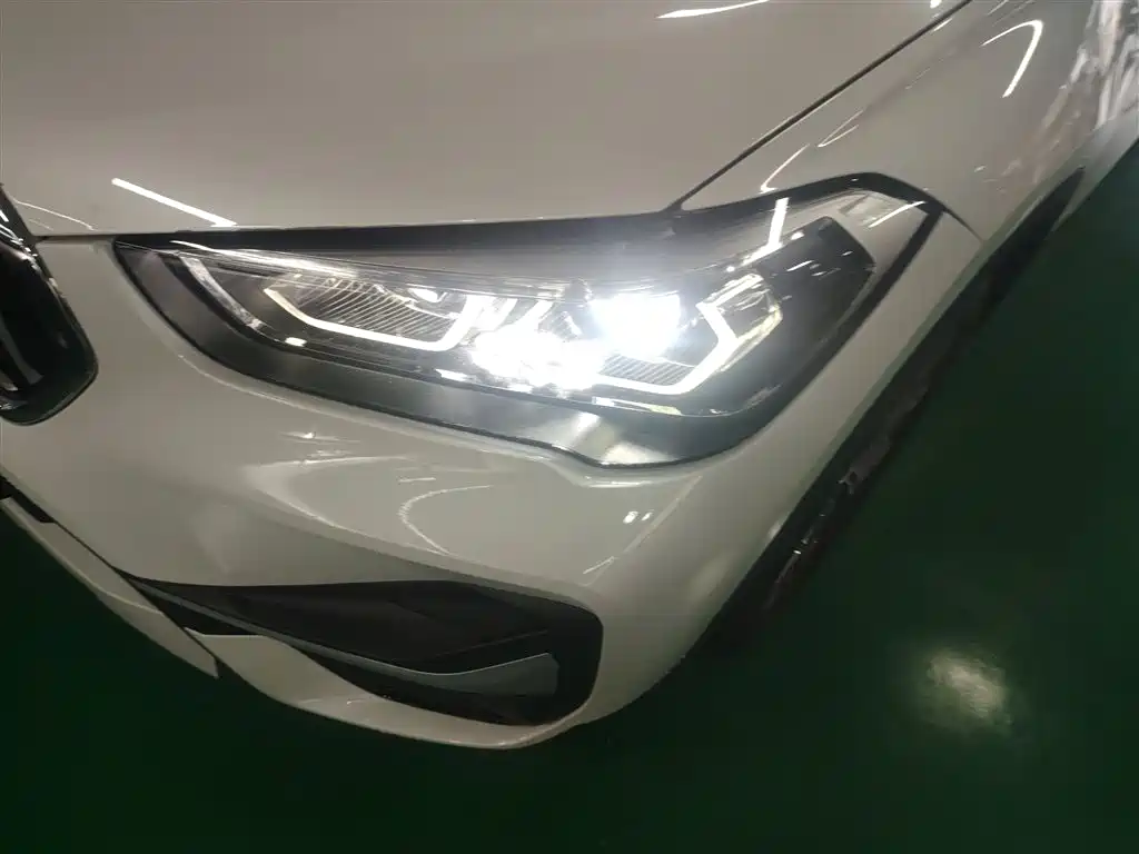 BMW X1 2021 sDrive20Li Exclusive фото 19