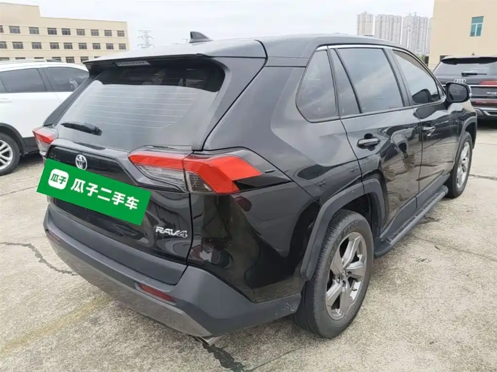 Toyota RAV4 Rongfang 2021 2.0L CVT 2WD Trend фото 7