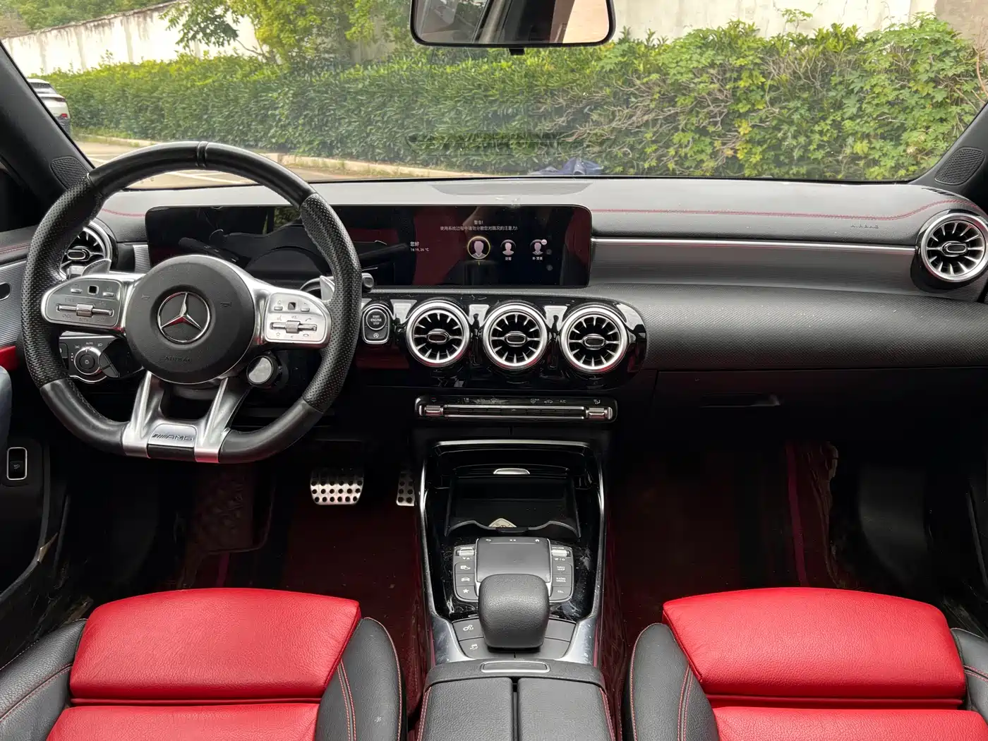 Mercedes-Benz A-Class AMG 2022 AMG A 35 L 4MATIC фото 5
