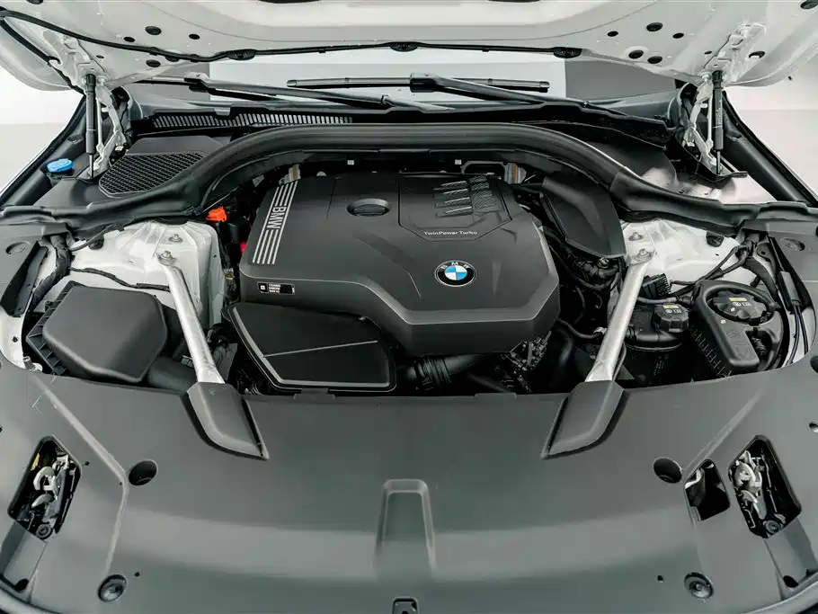 BMW 6 Series GT 2022 Model 630i M Sport Package фото 25