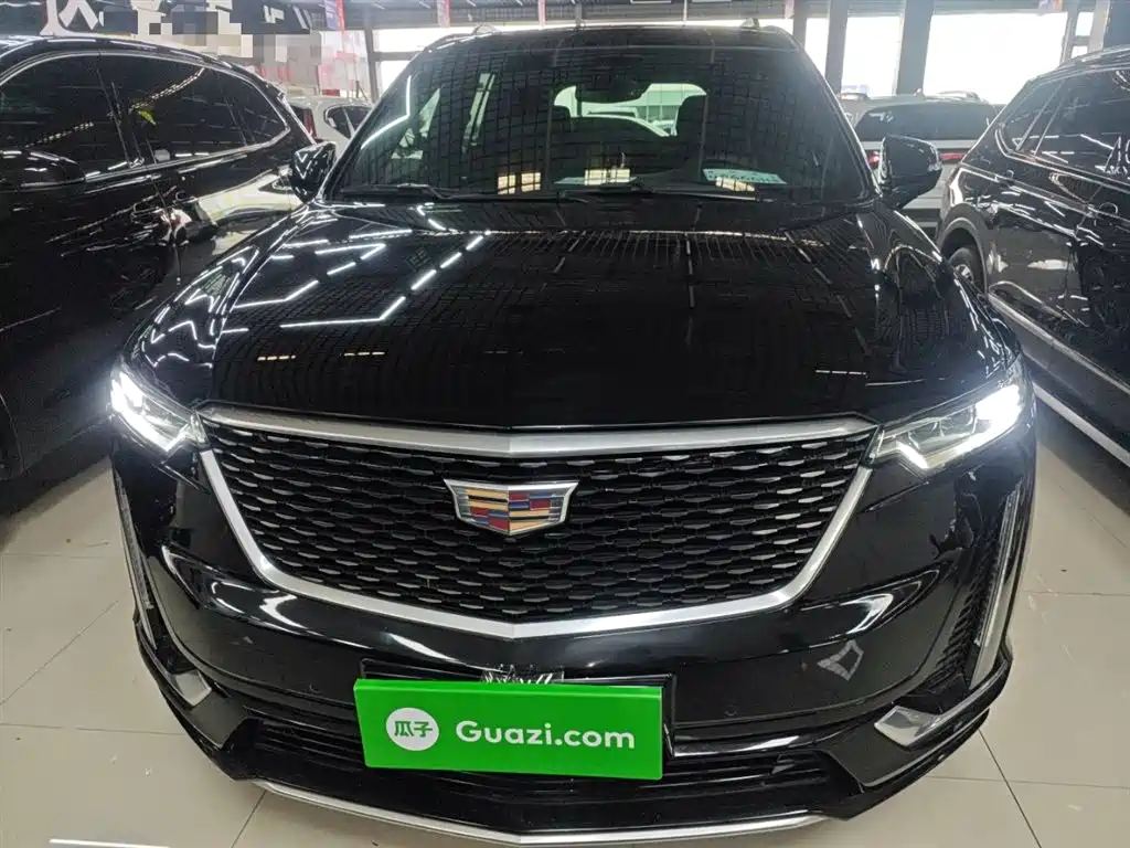 Cadillac XT6 2022 2.0T 7-Seater 2WD Luxury Edition фото 3