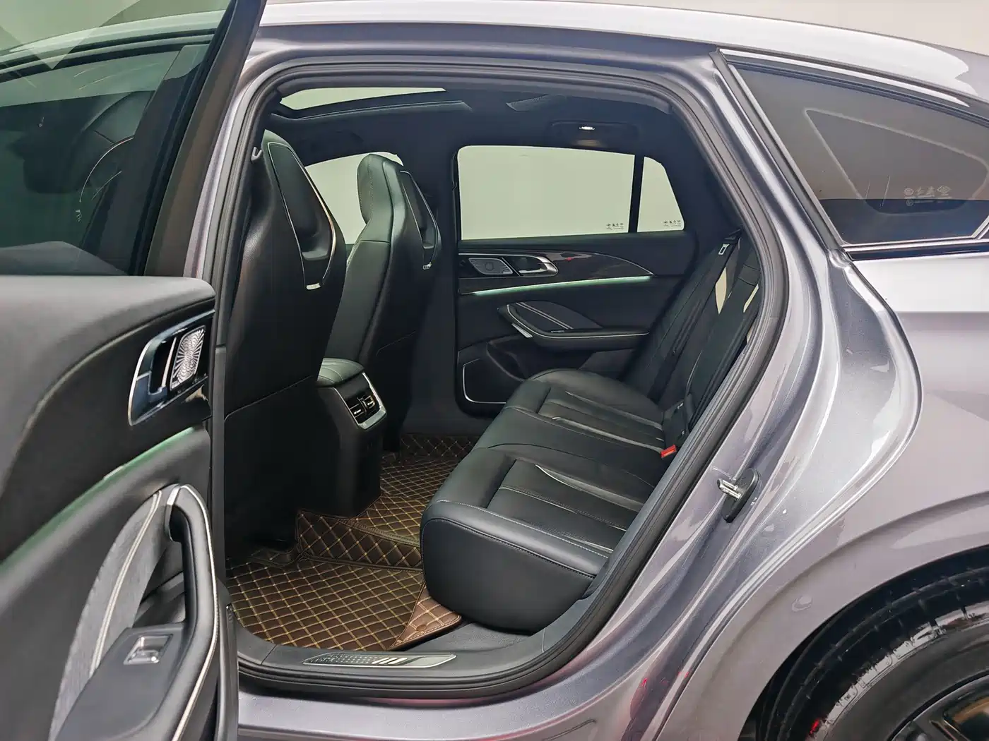 Hongqi H6 2023 2023 2.0T Premium Edition