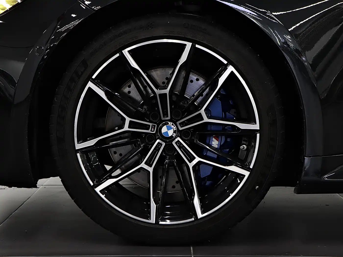 BMW M2 2023 Model M2 фото 8