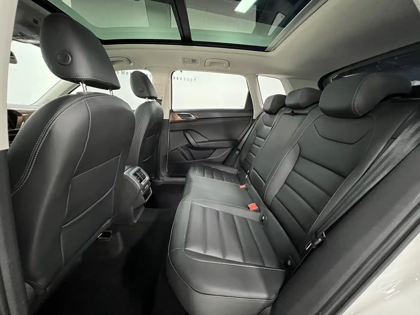 Volkswagen Tharu 2021 280TSI 2WD Luxury Plus фото 9