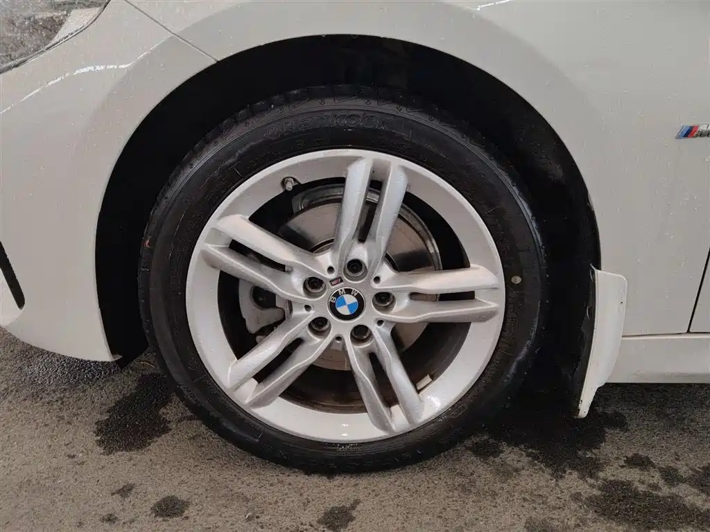 BMW 1 Series 2021 Facelift 120i M Sport Shadow Edition фото 23