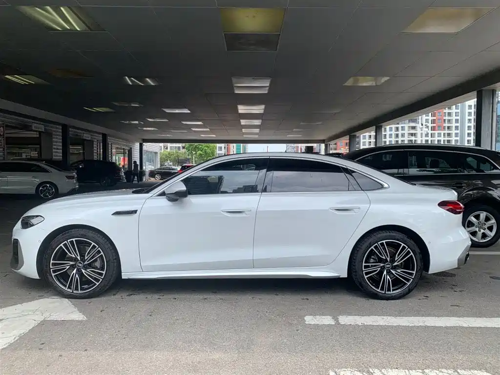 Audi A5L 2025 2.0T Navigation Edition фото 5
