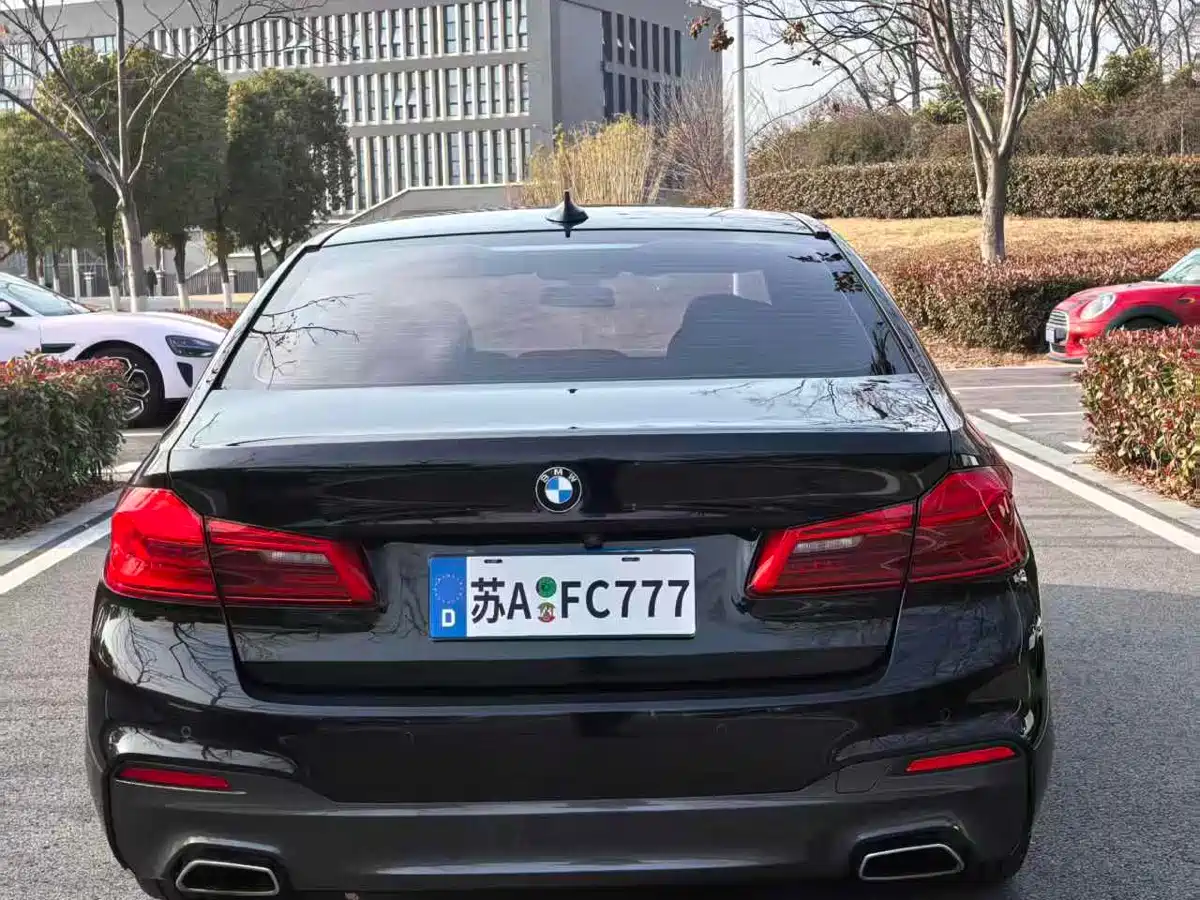 BMW 5 Series 2020 525Li M Sport Package фото 17