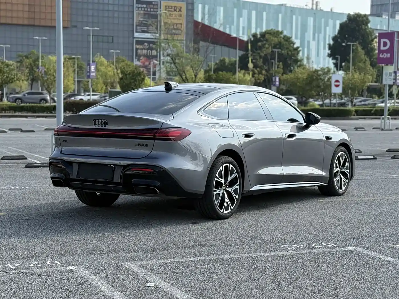 Фото 7 - Audi A5L Sportback