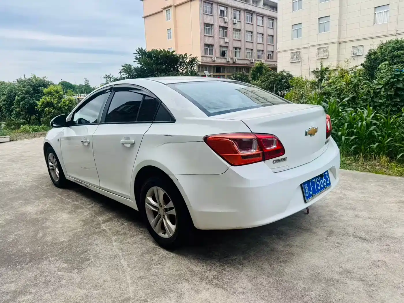 Chevrolet Cruze 2015 1.5L Classic SE MT фото 4