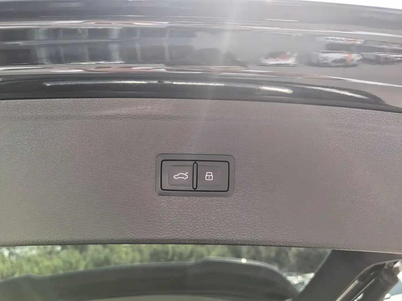 Audi Q5L 2024 Model 40 TFSI Luxury Dynamic фото 6