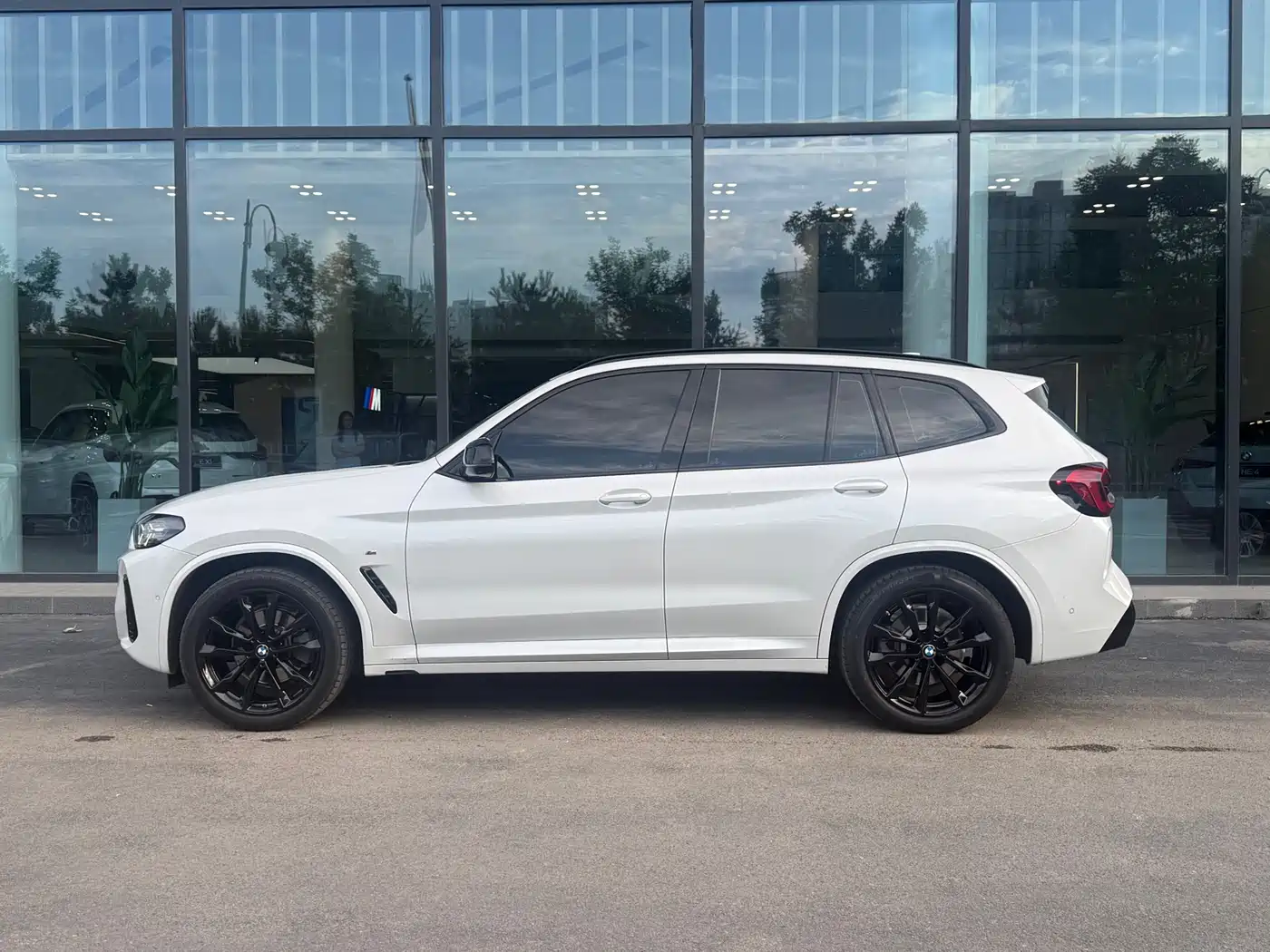 BMW X3 2022 xDrive30i Premium M Night Package фото 3