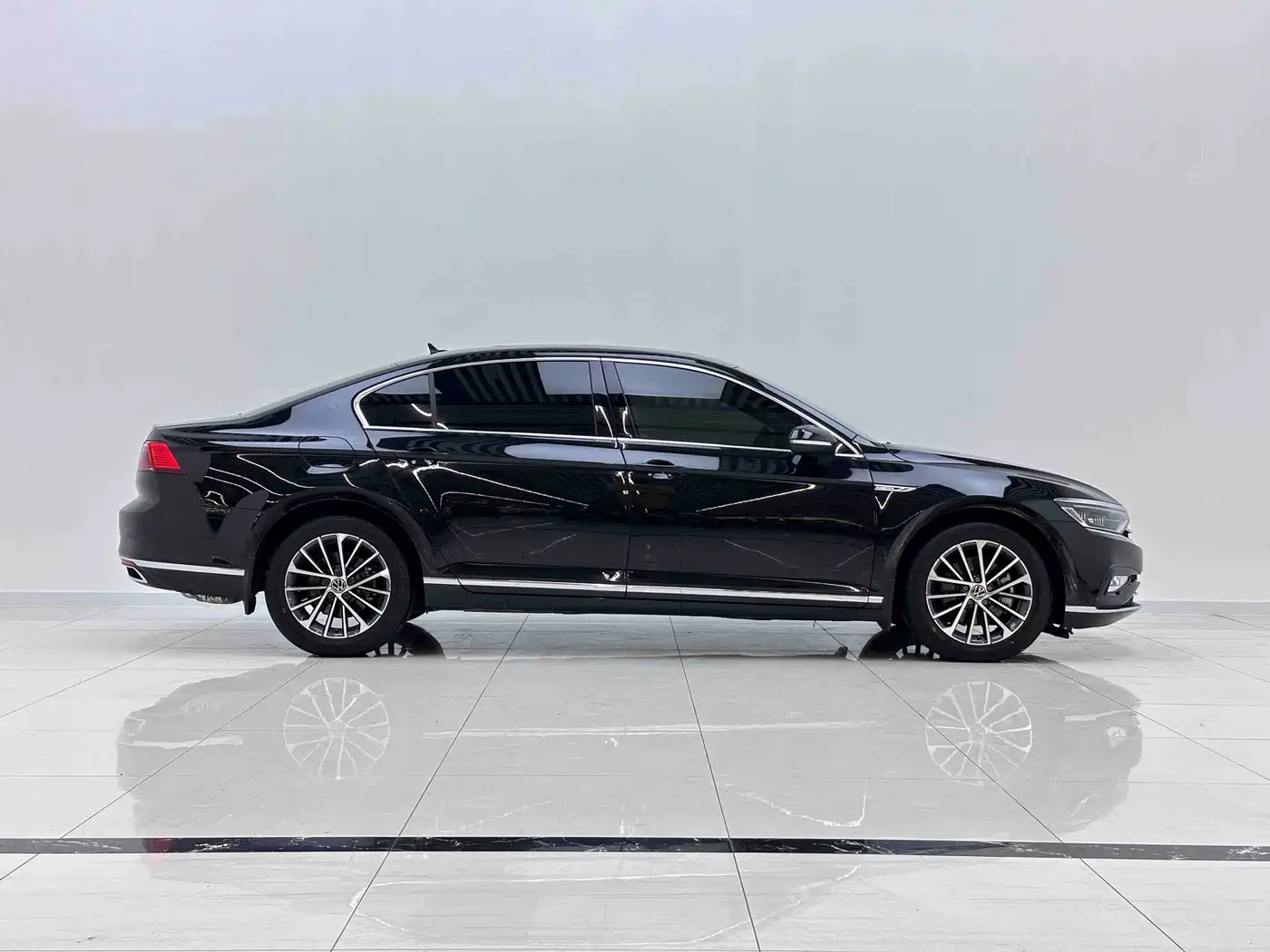 Volkswagen Magotan 2020 380TSI DSG Luxury фото 5