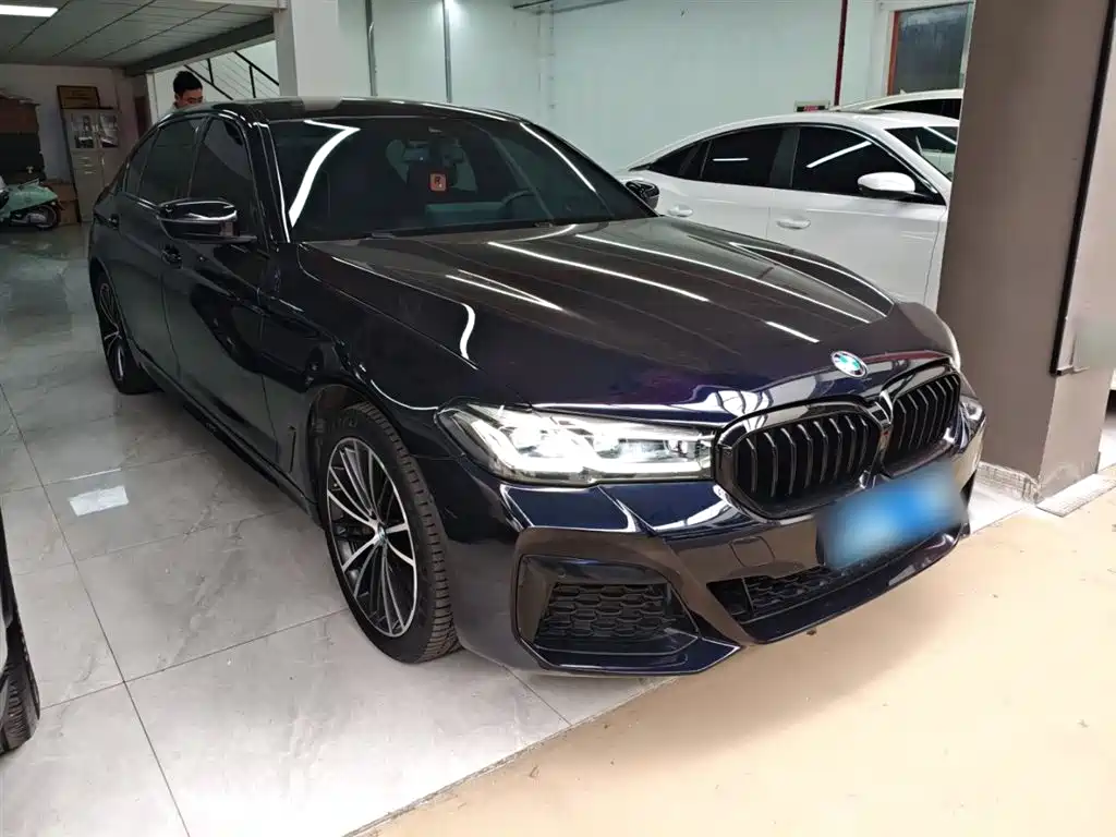 BMW 5 Series 2022 Facelift 530Li Leading M Sport Package фото 22