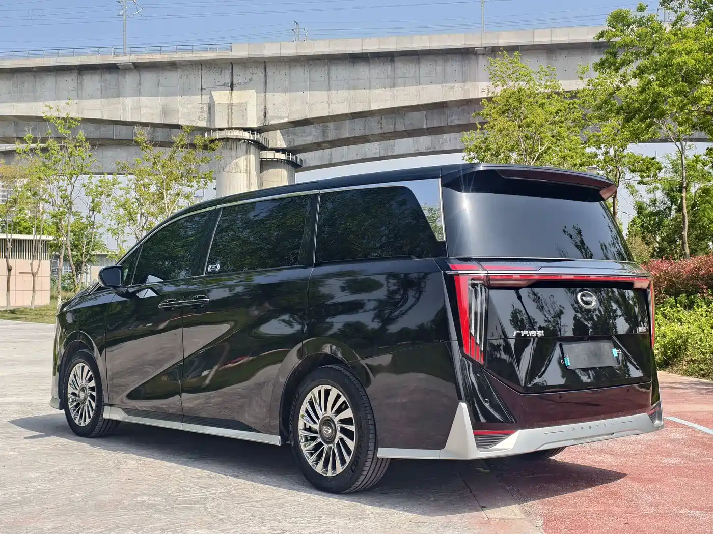 GAC Trumpchi Trumpchi M8 2024 Patriarch Series 400T Ultimate Edition фото 4