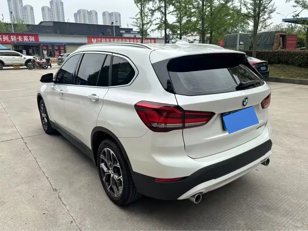 BMW X1 2022 xDrive25Li Premium фото 9