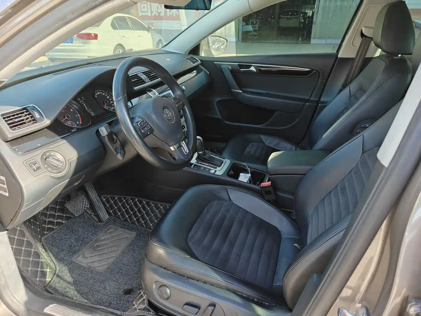 Volkswagen Magotan 2015 Facelift 2.0TSI Luxury фото 10