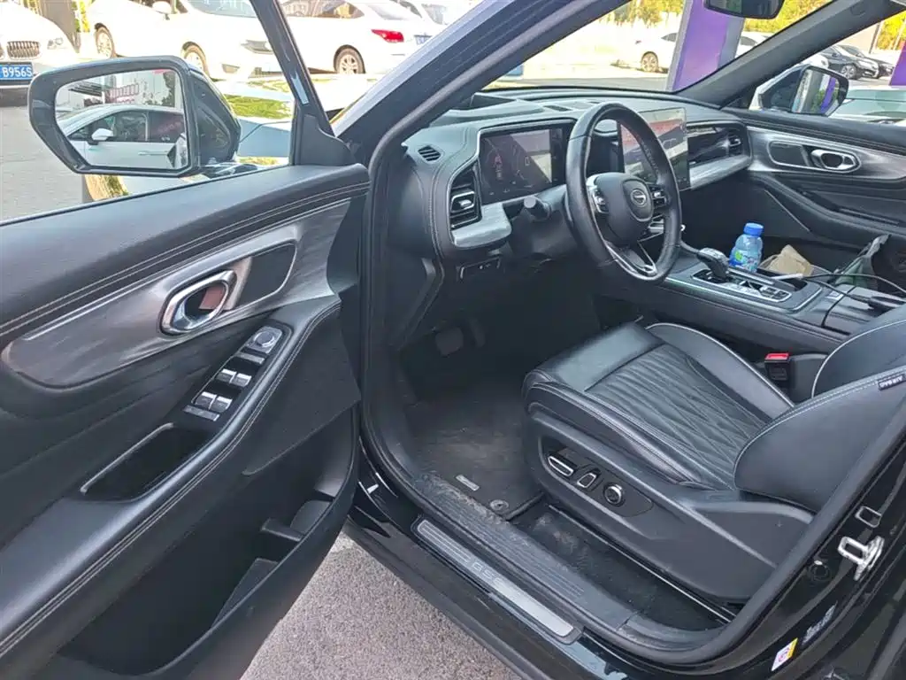 GAC Trumpchi Trumpchi GS8 2022 Pilot Series 2.0TGDI 2WD Premium Edition (7-Seater) фото 16