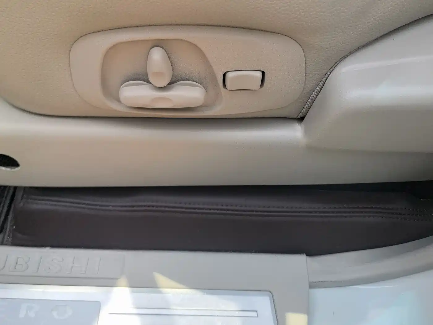 Mitsubishi Pajero (Import) 2018 3.0L Automatic Premium Edition фото 13