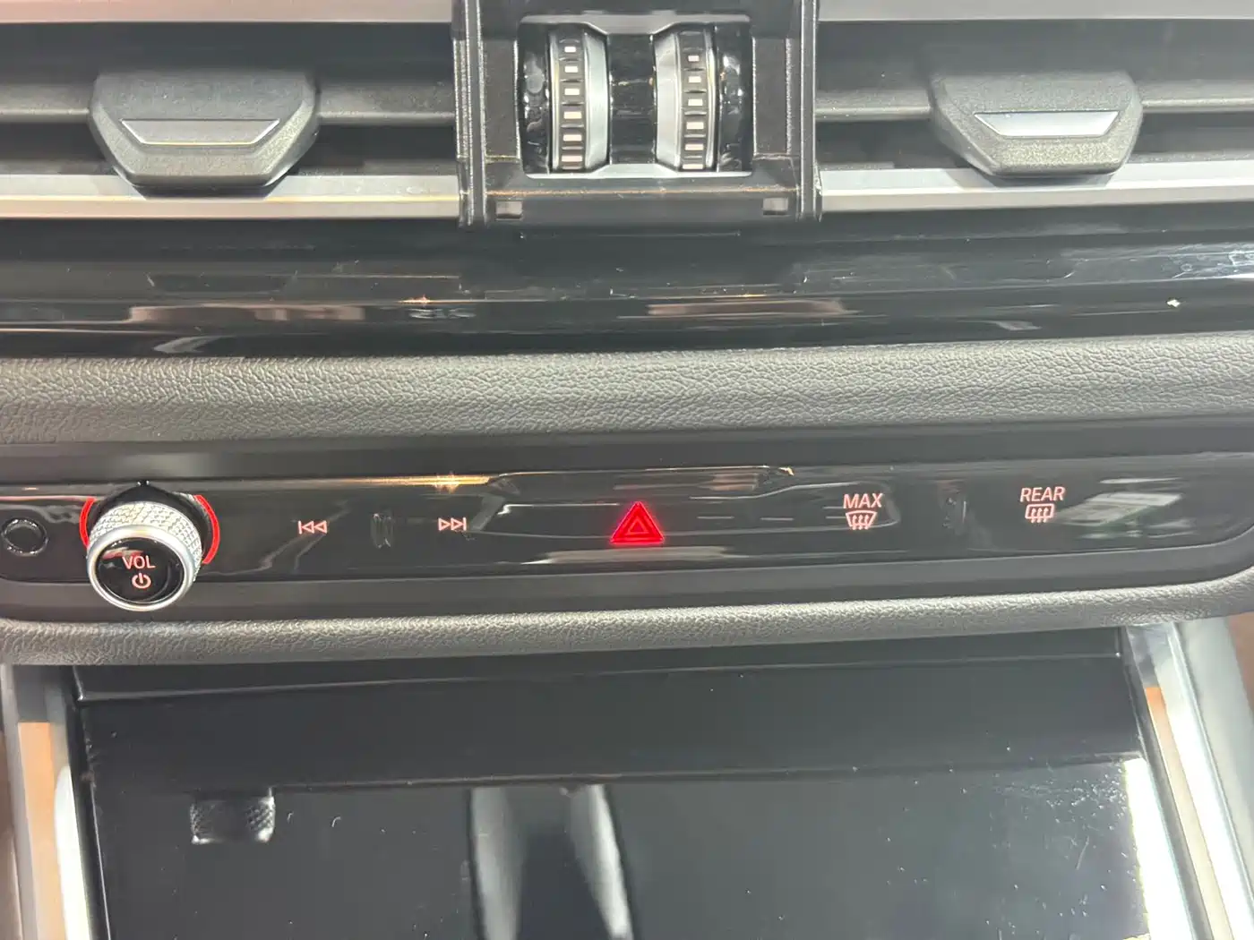 BMW 3 Series 2023 320Li M Sport Package фото 11