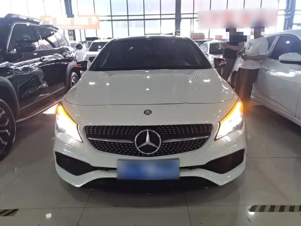 Mercedes-Benz CLA (Import) 2016 Facelift CLA 220 4MATIC фото 3
