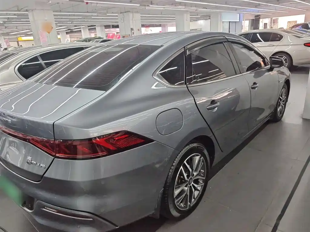 BYD Qin PLUS 2021 DM-i 55KM Flagship фото 5