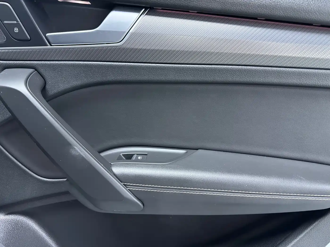 Audi Q5L 2022 40T Luxury Dynamic фото 14