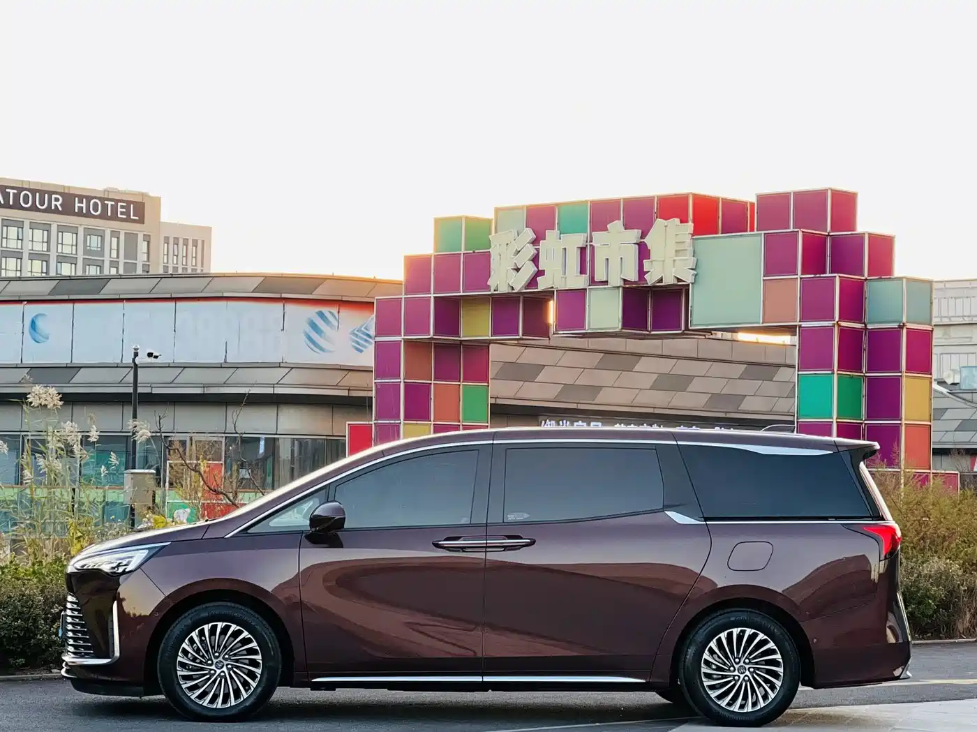 Buick Century 2023 2.0T 7-seater Premium фото 3