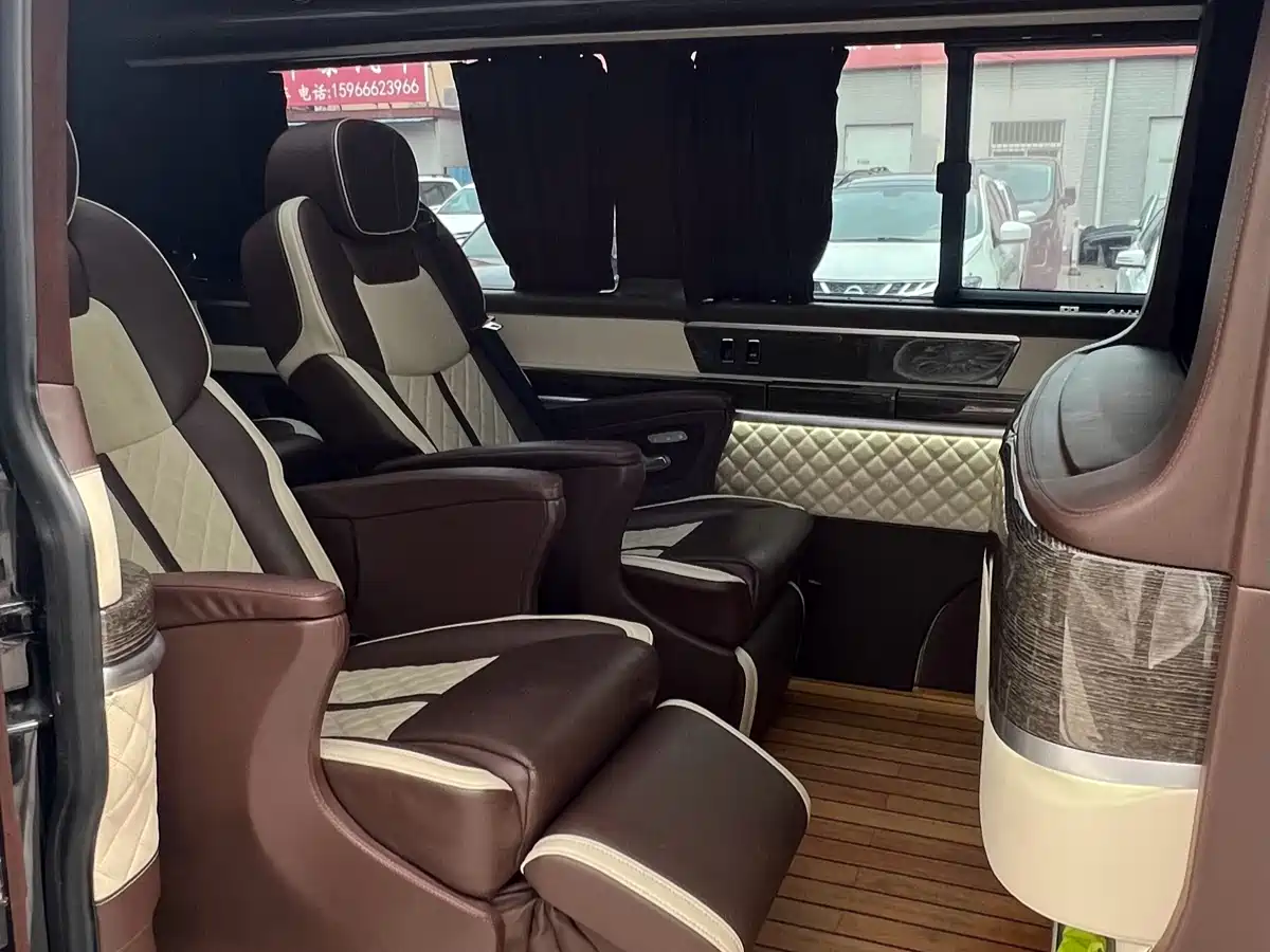 Volkswagen Caravelle 2019 2.0TSI 4WD Luxury 7-seater фото 19