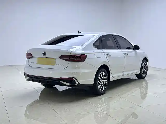 Volkswagen Lavida 2024 Model 1.5L Automatic Starlight 5 Million Edition фото 7
