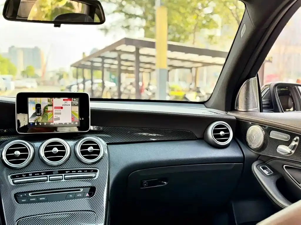 Mercedes-Benz GLC 2016 GLC 200 4MATIC фото 5