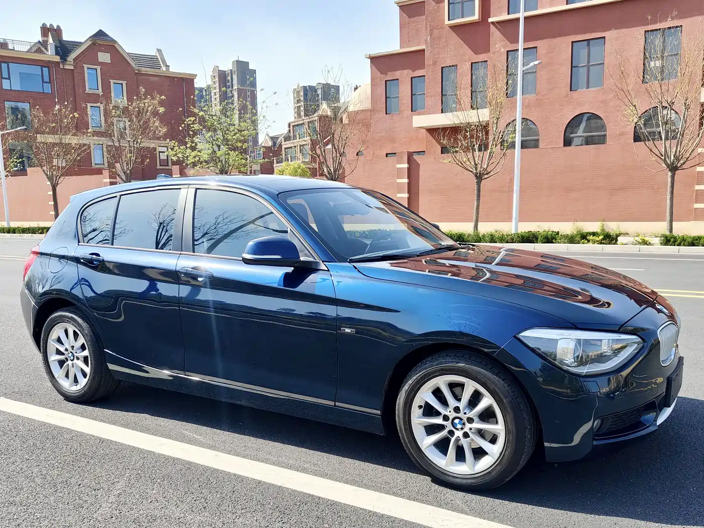 BMW 1 Series (Import) 2013 Facelift 116i Urban Model фото 3